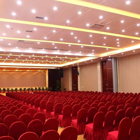 New Beacon Runfeng International Hotel Wuhan Exteriör bild