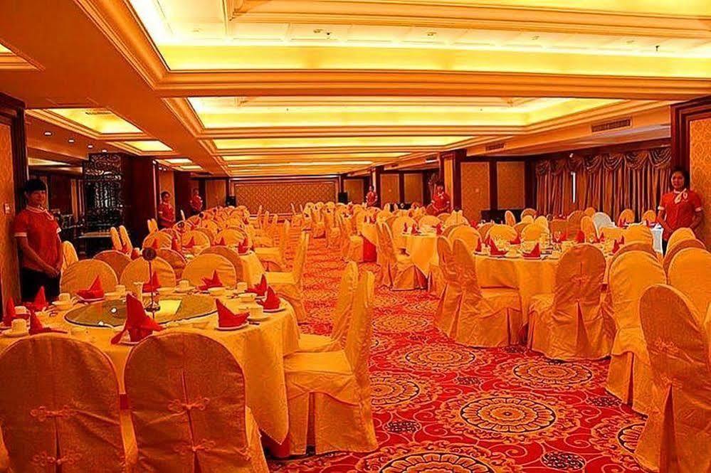 New Beacon Runfeng International Hotel Wuhan Exteriör bild