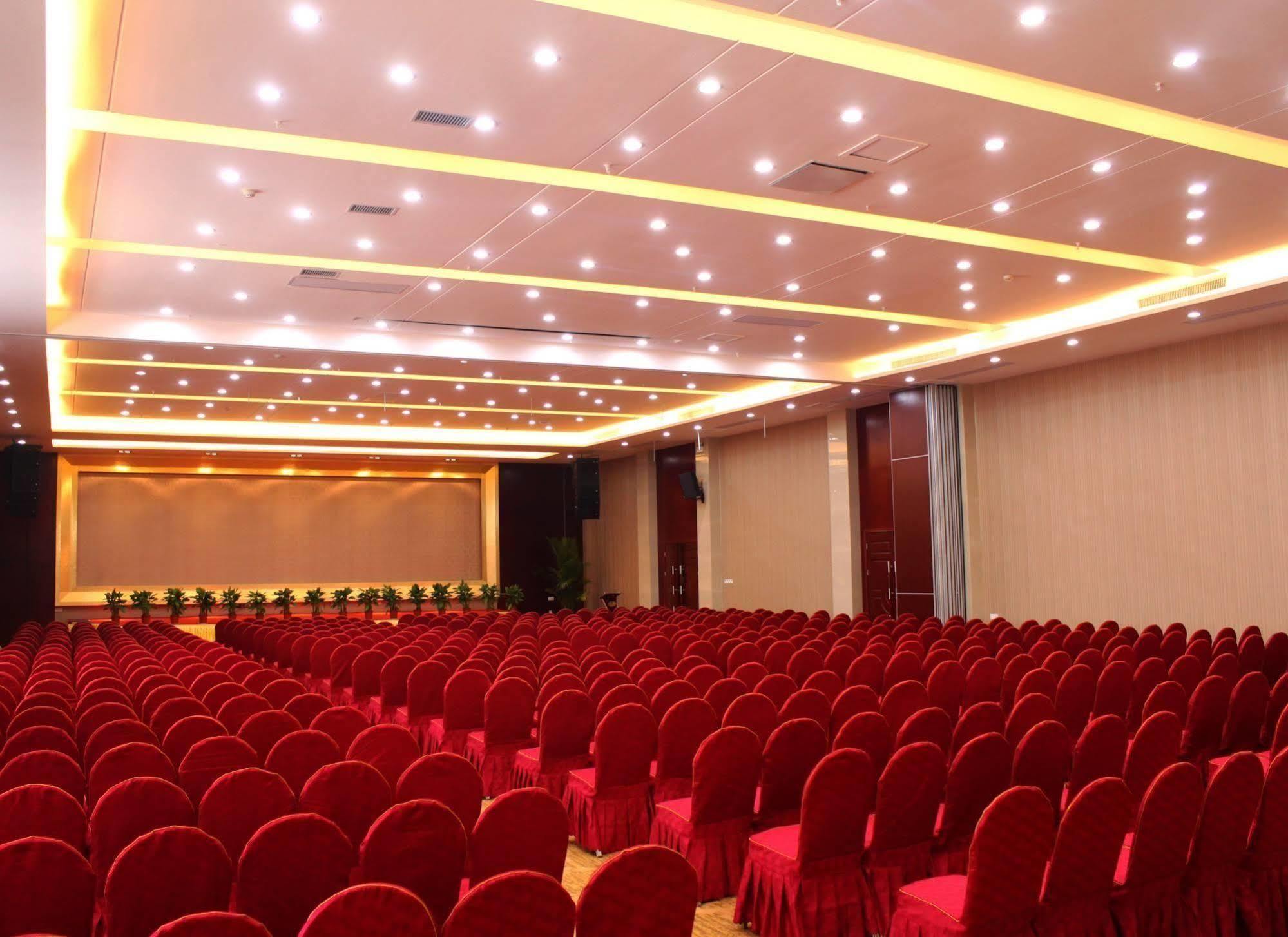New Beacon Runfeng International Hotel Wuhan Exteriör bild