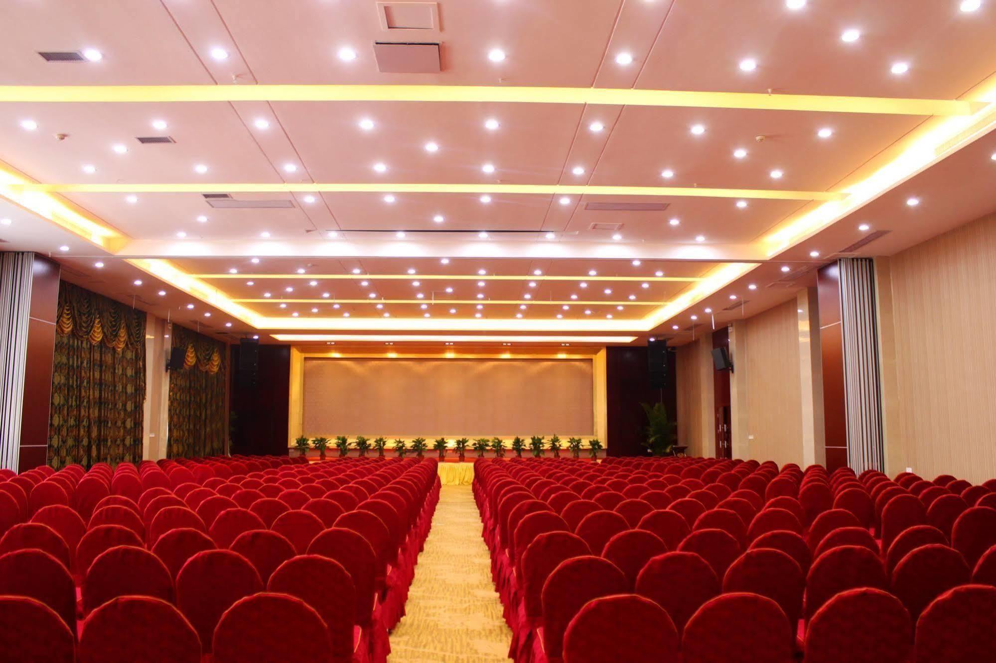 New Beacon Runfeng International Hotel Wuhan Exteriör bild